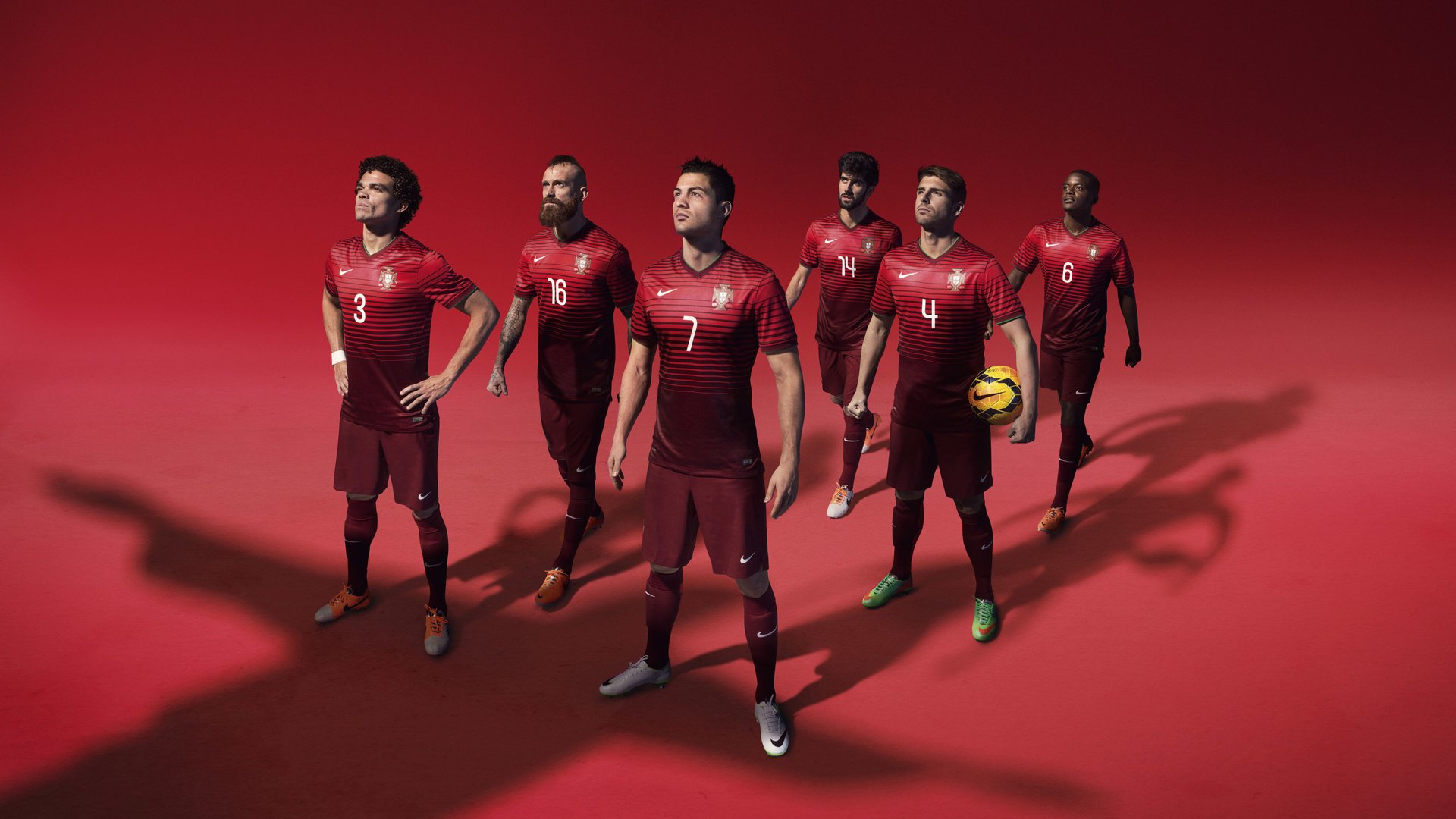 中超联赛场地标准升级引发广泛讨论,中超足球场地标准尺寸图